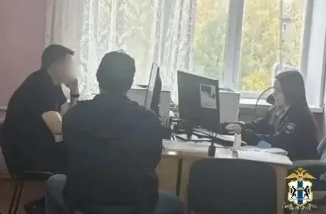Фото Ударил велосипедом в живот. Беременная жительница Новосибирска заявила о бездействии полиции после ЧП в парке 2